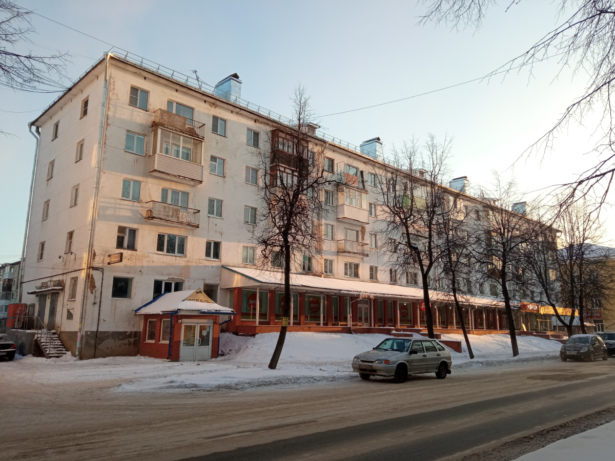 Великий Новгород, Воскресенский бульвар, 6