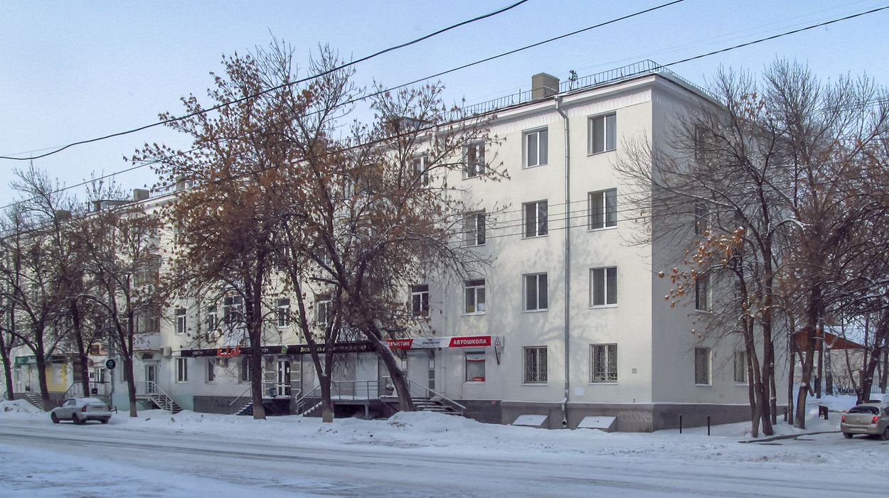Ufa, Улица Космонавтов, 3