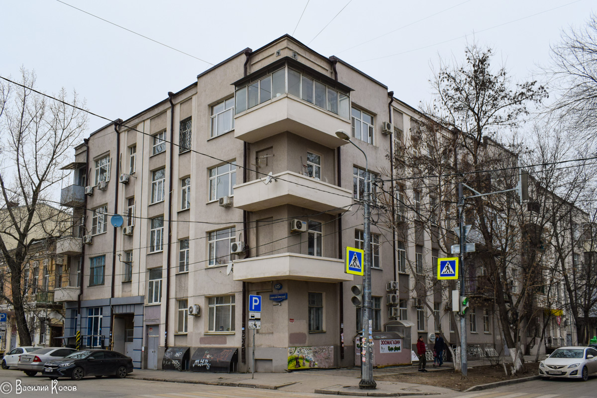 Ростов-на-Дону, Социалистическая улица, 125 / Проспект Чехова, 27