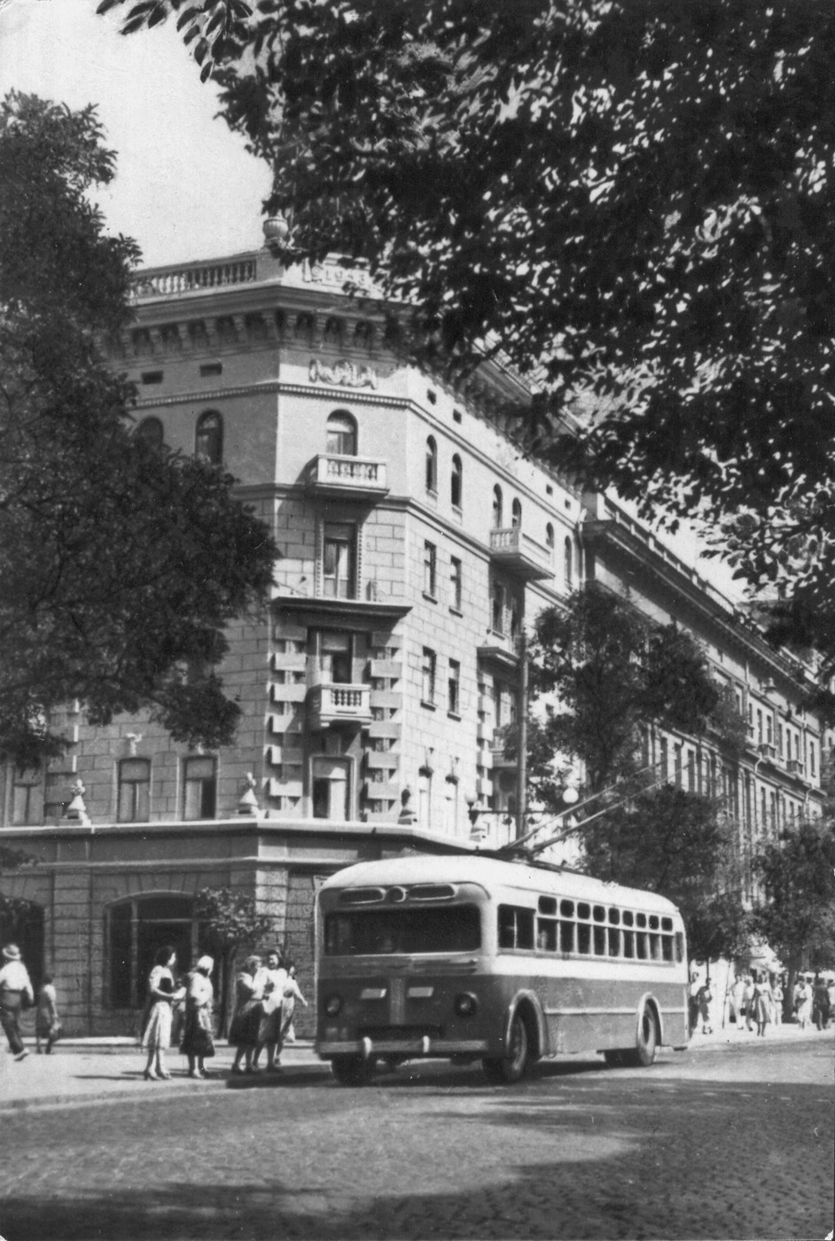 Одесса, Дерибасівська вулиця, 14а / катерининська вулиця, 17