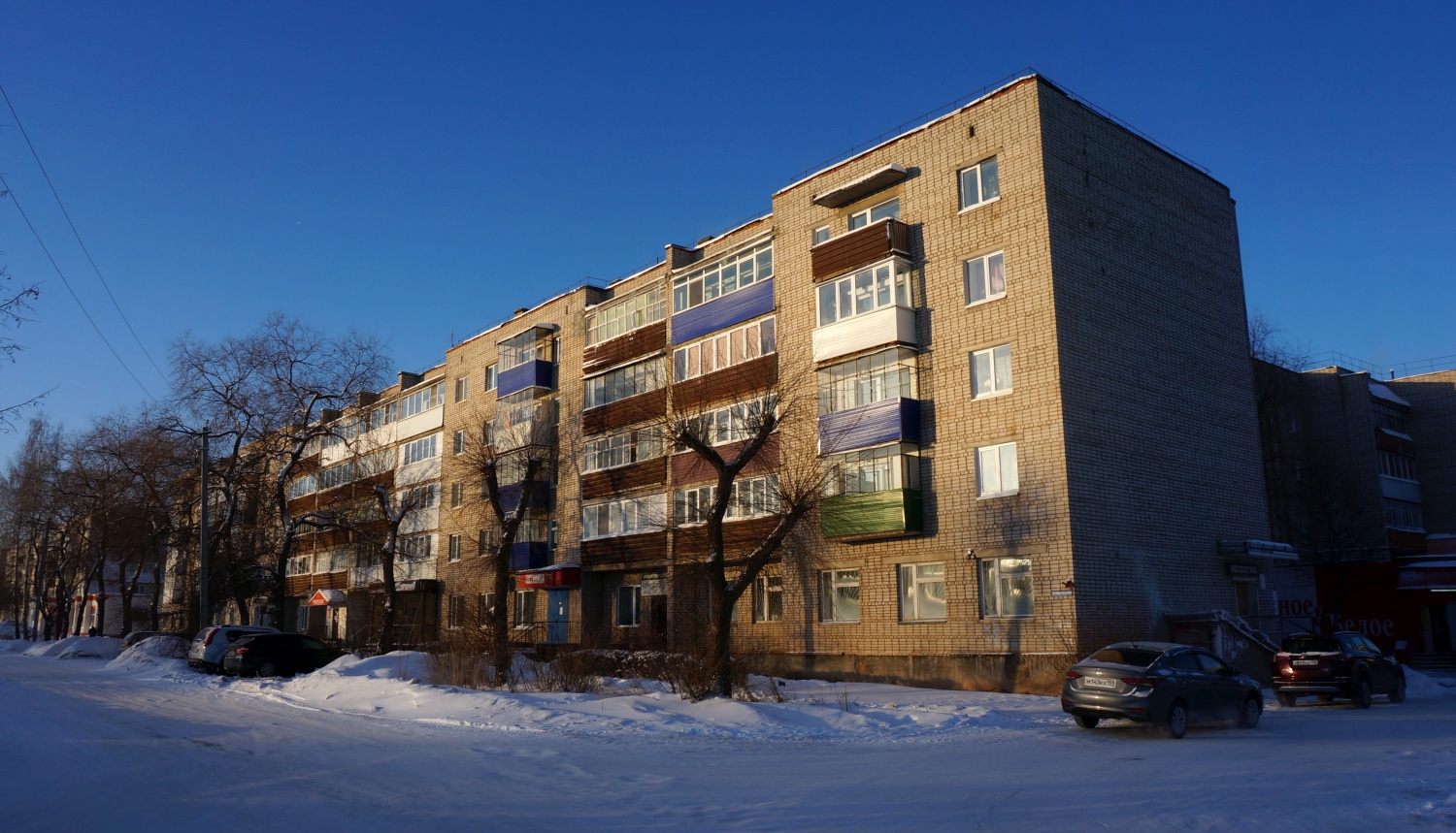 Osa, Улица Генерала Богомягкова, 8