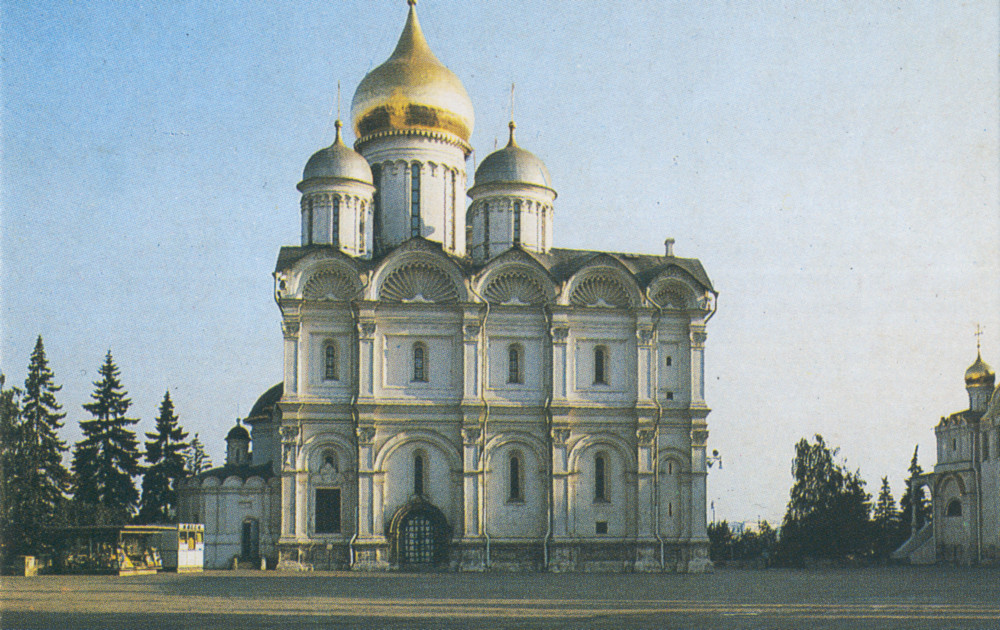 Москва, Кремль, Соборная площадь,  Архангельский собор