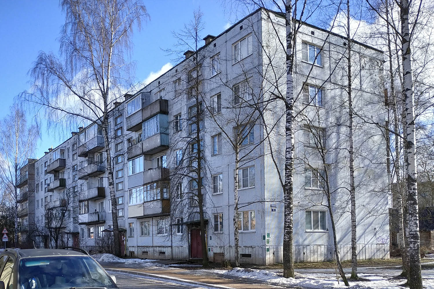 Дружная Горка, Улица Введенского, 6 (подъезды 1-4)