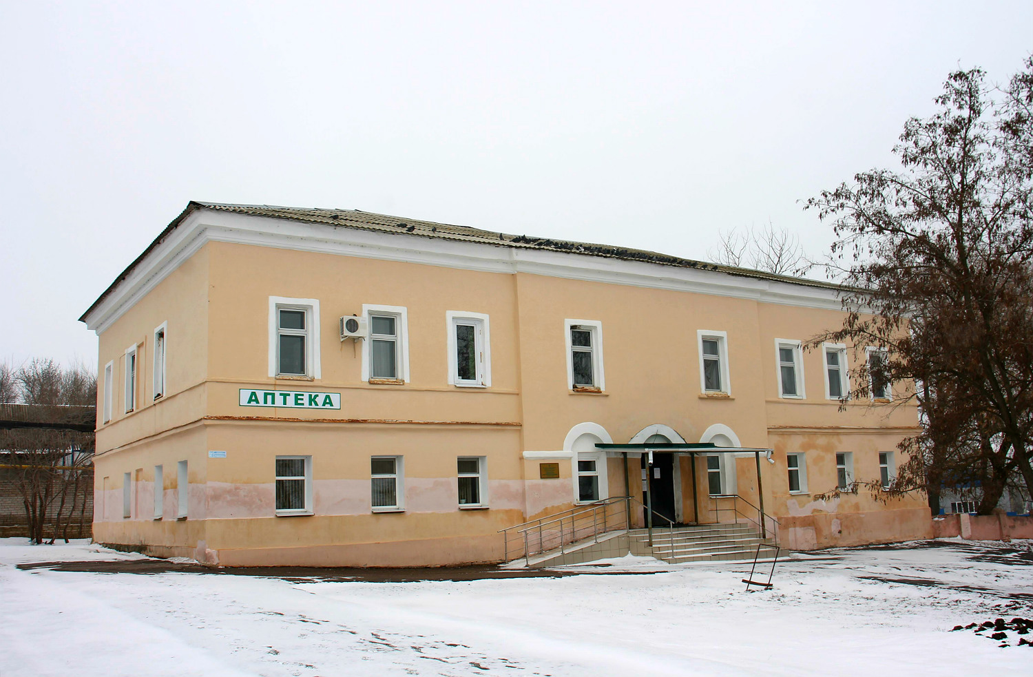 Землянск, Площадь Леженина, 2А