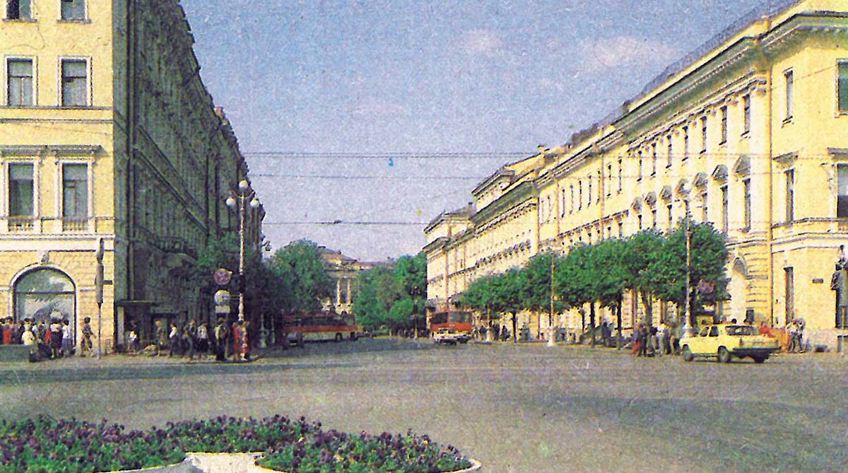 Санкт-Петербург, Невский проспект, 38/4; Михайловская улица, 1