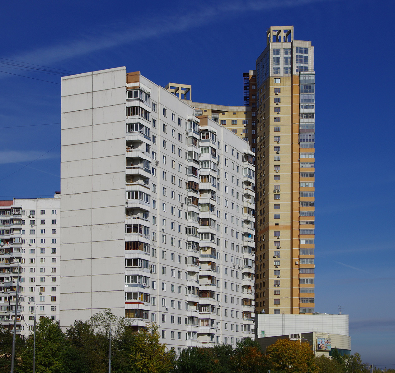 Moscó, Улица Крылатские Холмы, 35 корп. 1; Улица Крылатские Холмы, 37