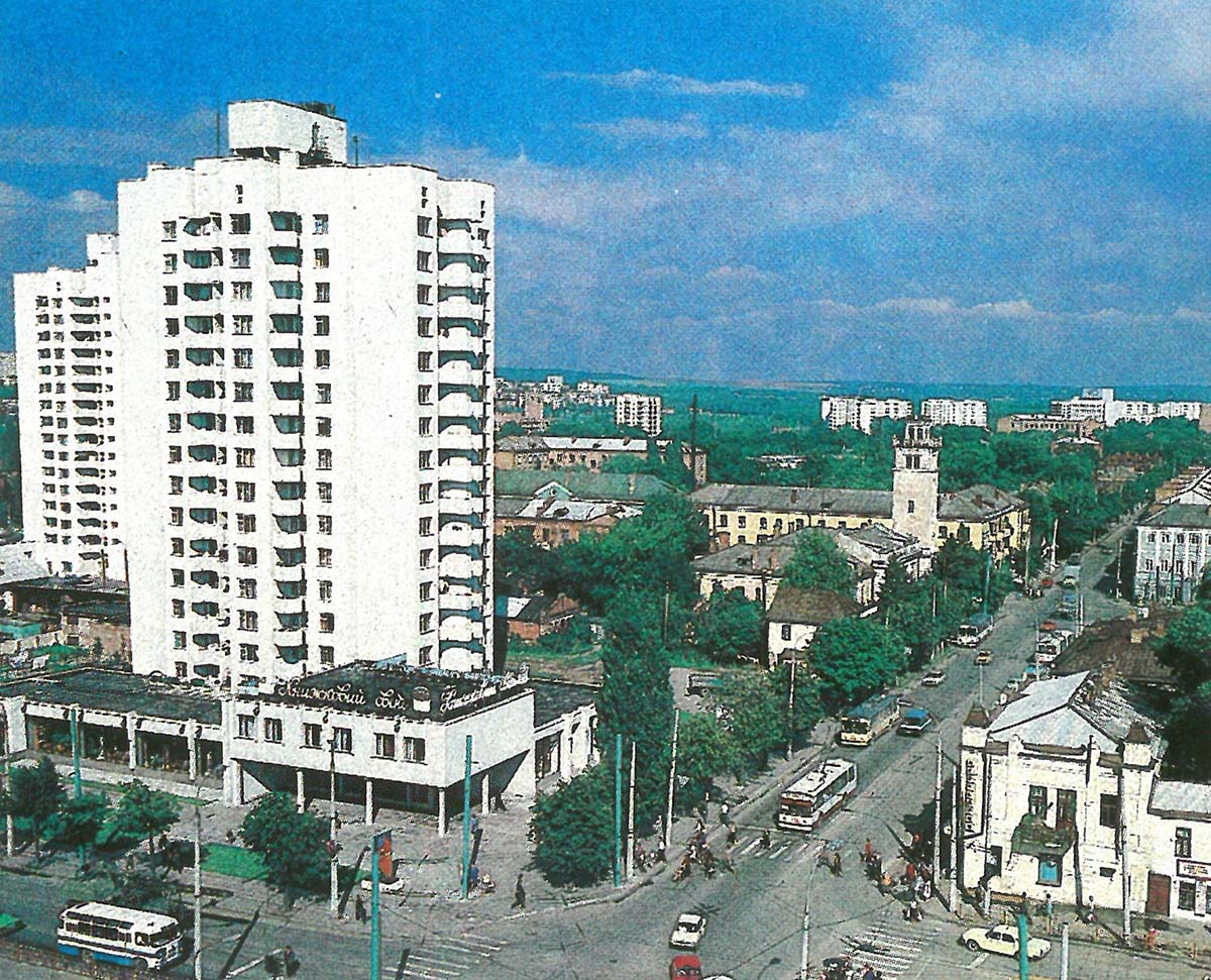 Хмельницький, Подольская улица, 25; Подольская улица, 28; Каменецкая улица, 21