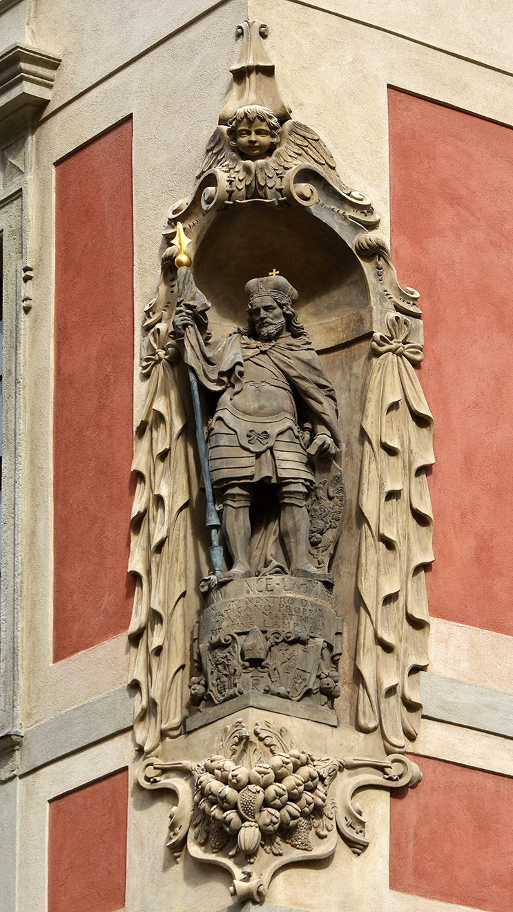 Прага, Hrad III nádvoří, 2. Монументальное искусство (мозаики, росписи)