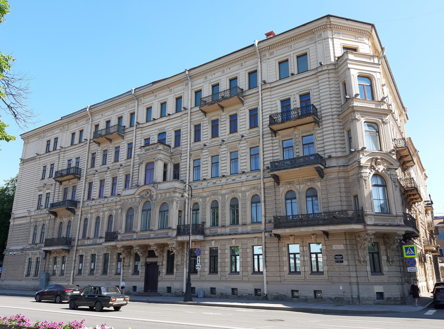 Санкт-Петербург, Адмиралтейская набережная, 6