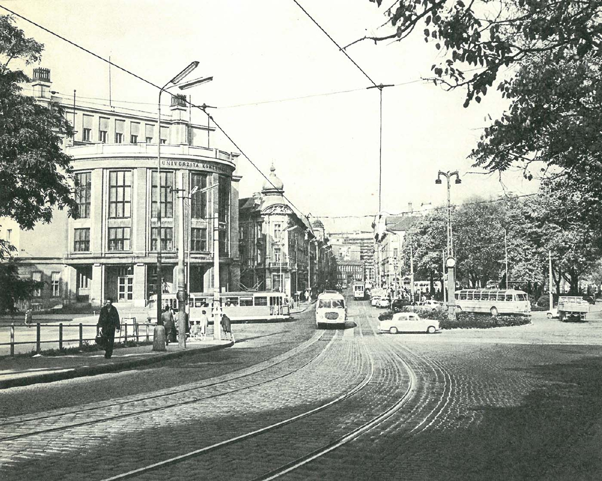 Братислава, Tobrucká ulica, 10 / Šafárikovo námestie, 6