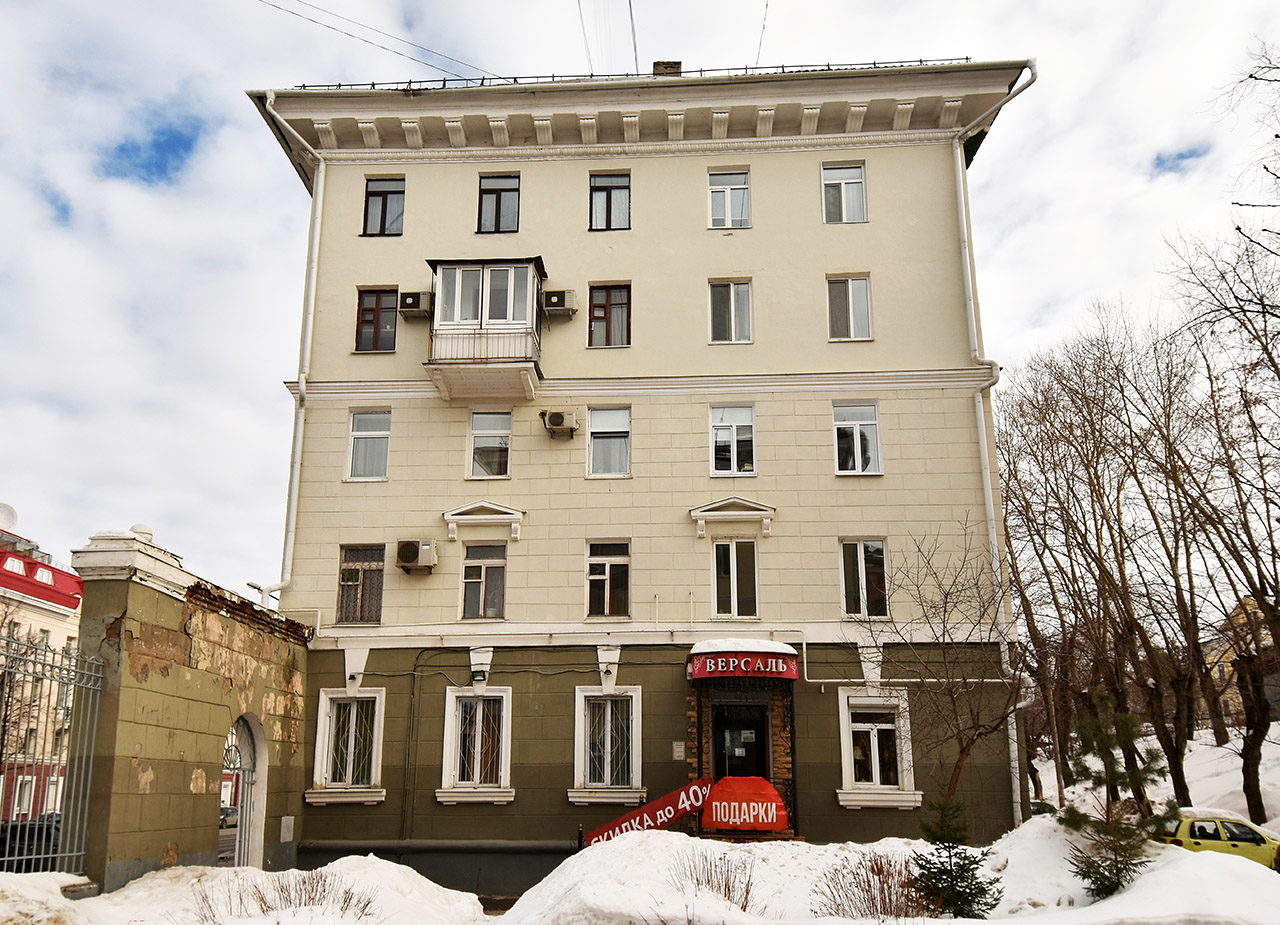 Пермь, Улица Ленина, 100