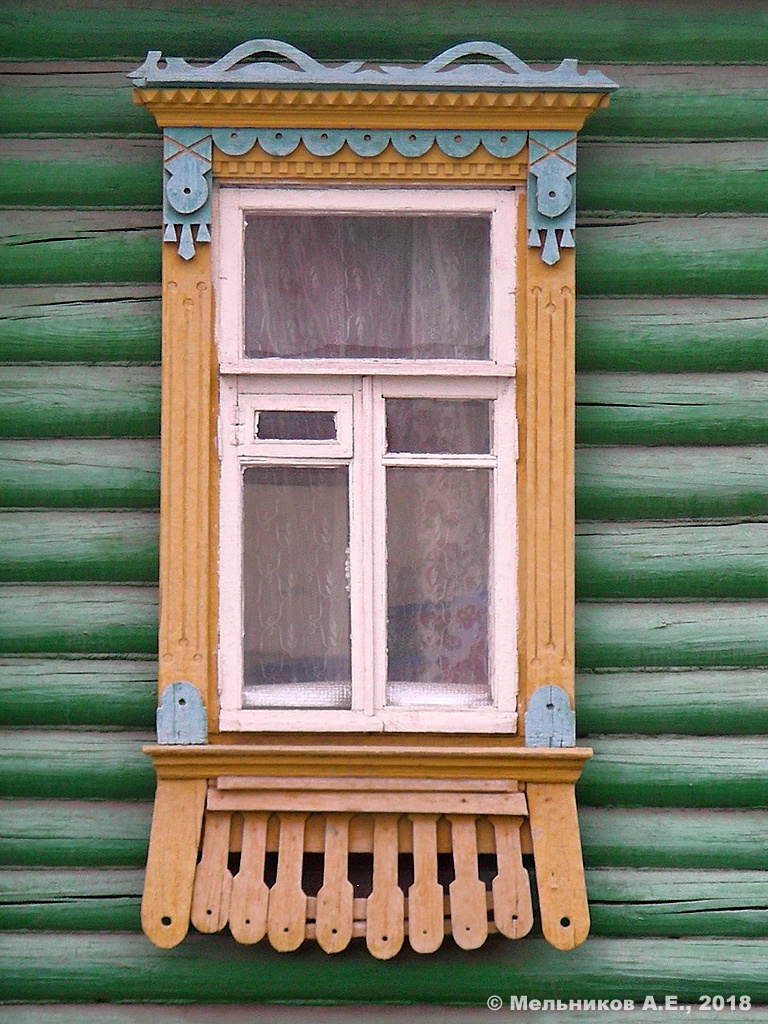 Ivanovo, Улица Первых Маёвок, 28 / Улица Носова, 64. Резные наличники