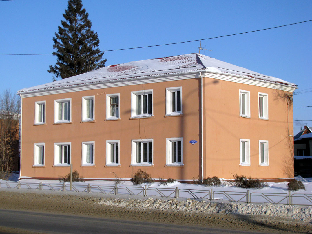 Омск, Хлебная улица, 28 / Торговая улица, 23