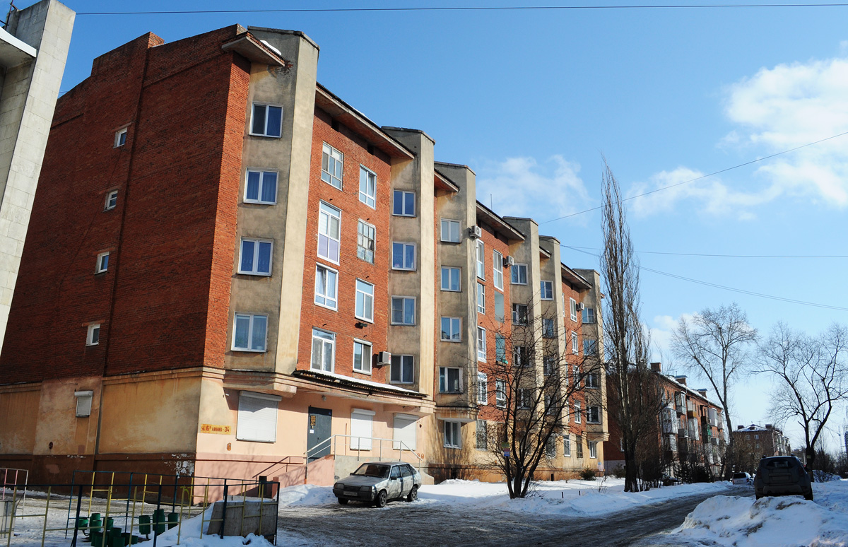 Омск, Улица 6-я линия, 34; Улица 6-я линия, 167