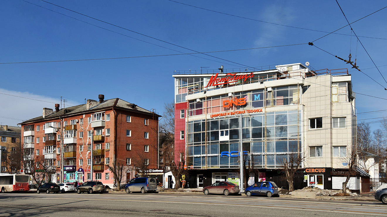Пермь, Улица Крупской, 29 / Улица Лебедева, 47; Улица Крупской, 31