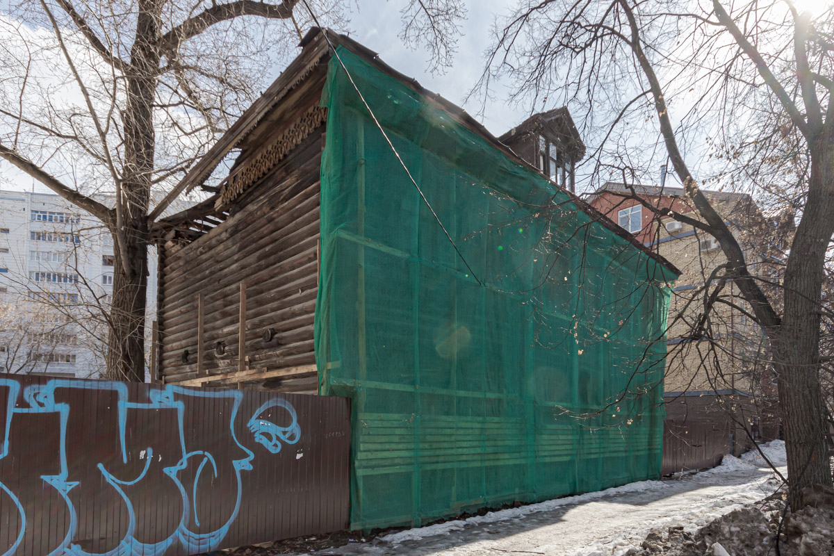 Kazań, Улица Хади Атласи, 13