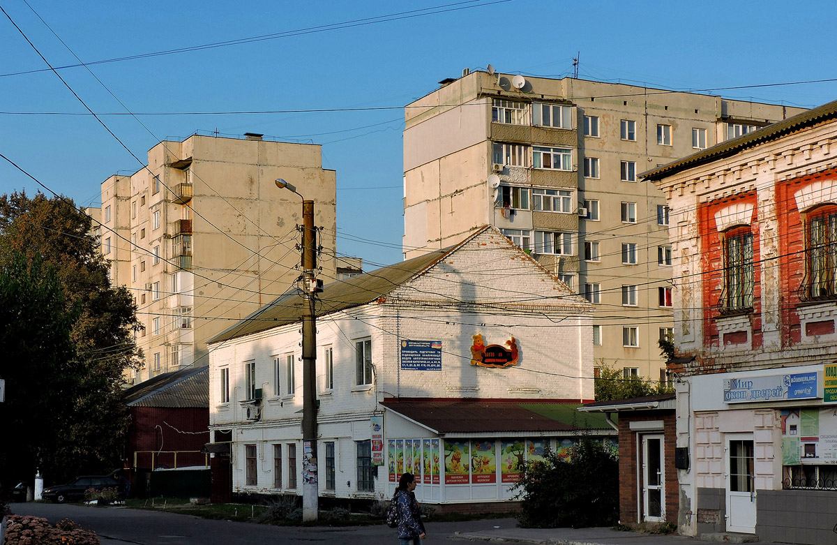 Ахтырка, Улица Батюка, 6Б; Улица Ярославского, 9; Улица Батюка, 6А