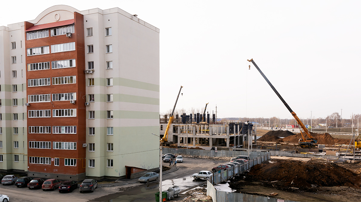 Уфа, Улица Лётчиков, 4/4; Улица Сержанта Пашкова, 8