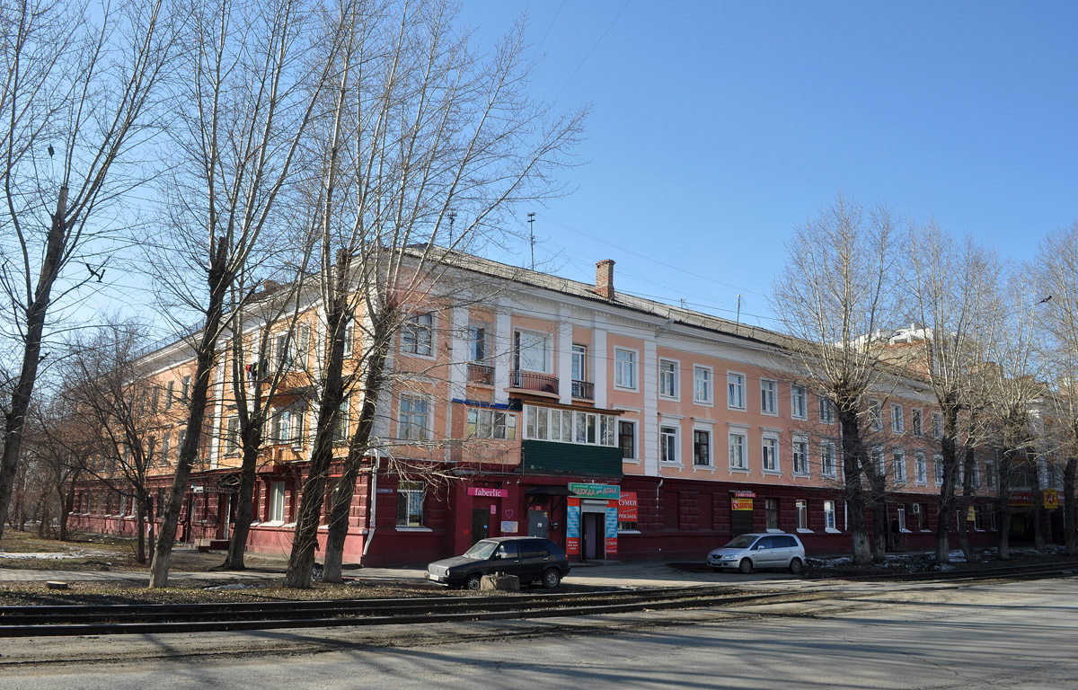 Омск, Улица Серова, 20