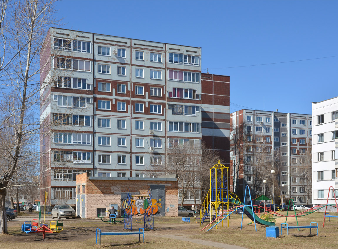 Набережные Челны, Улица Шамиля Усманова, 30