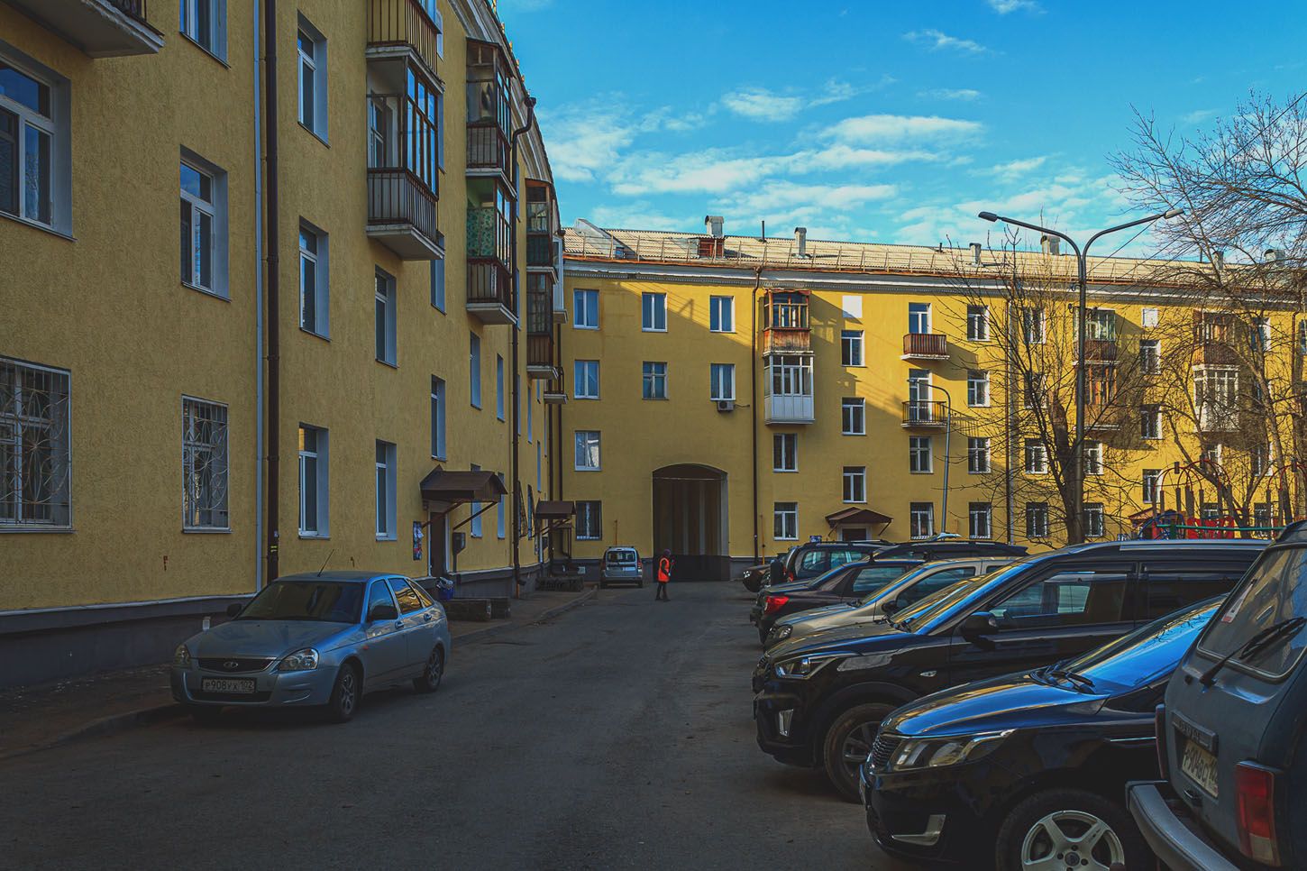 Уфа, Первомайская улица, 15 / Улица Конституции, 14