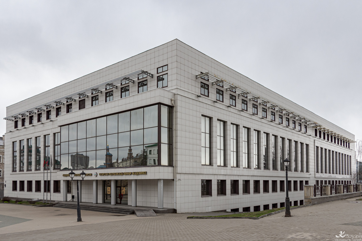 Казань, Право-Булачная улица, 5 / Улица Баумана, 20