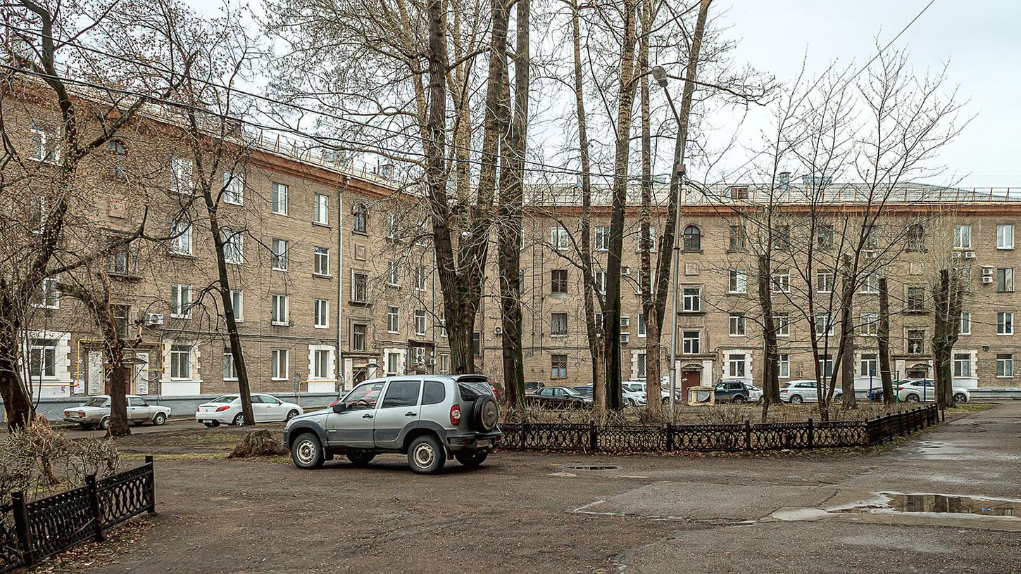 Уфа, Улица Калинина, 2 / Улица Мира, 32