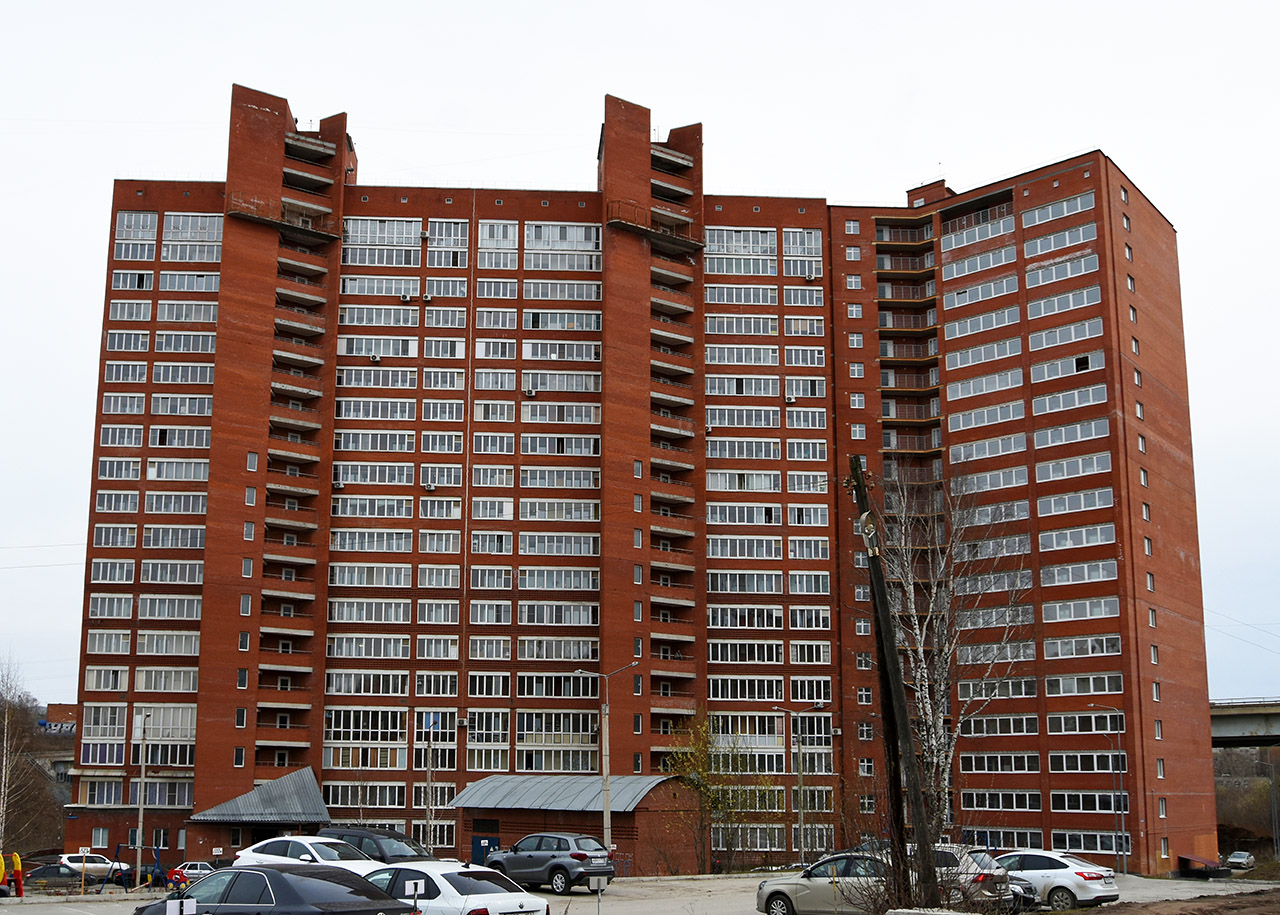 Пермь, Улица Челюскинцев, 23