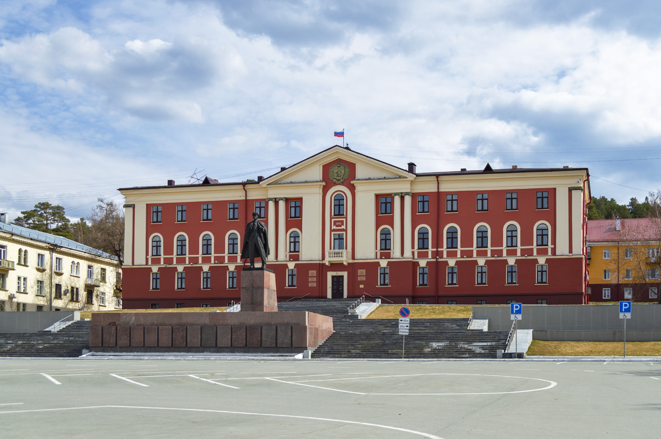 Новоуральск, Улица Мичурина, 33