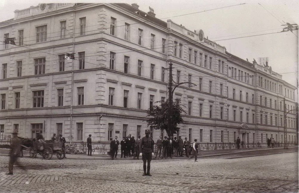 Белград, Кнеза Милоша, 41