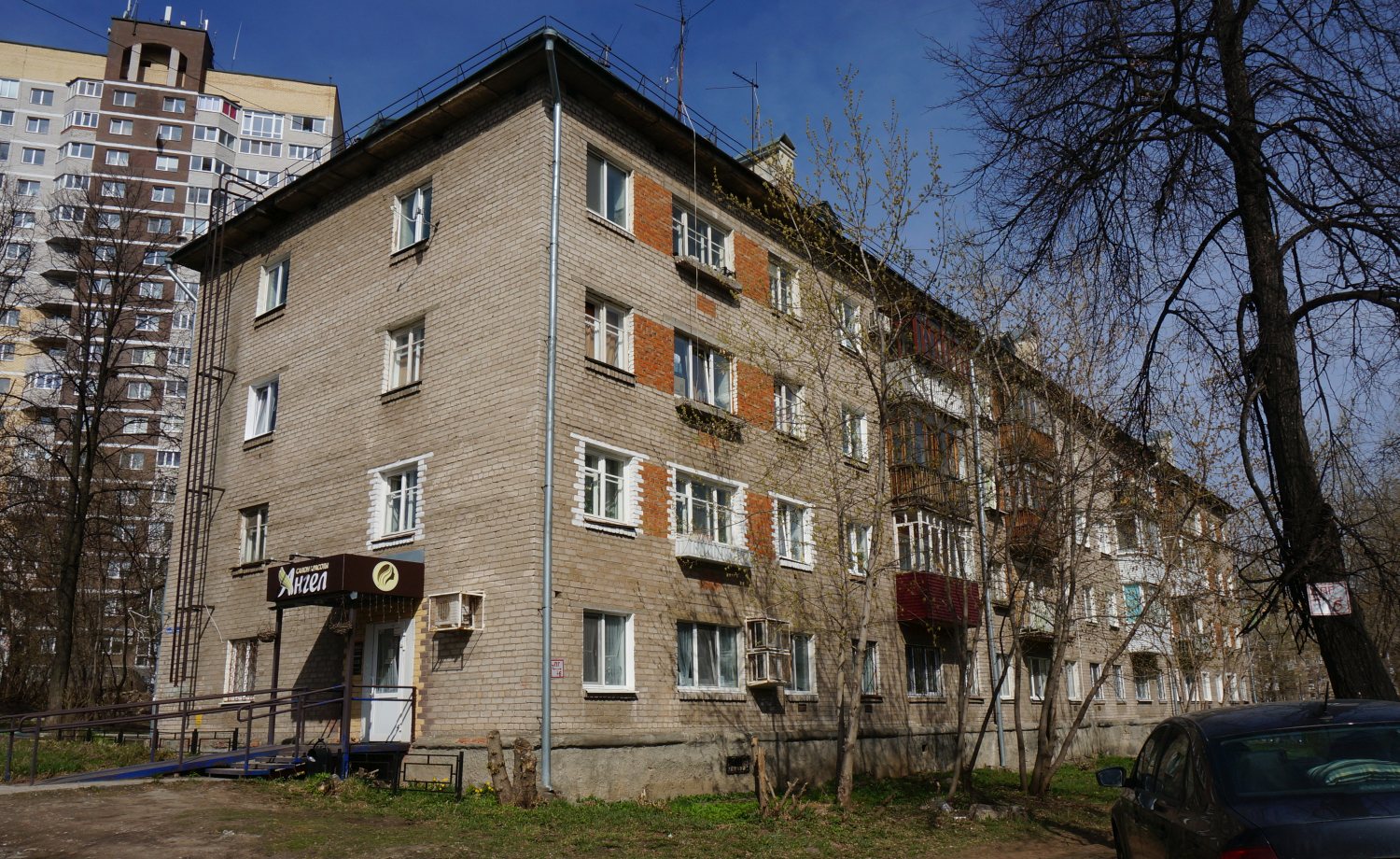 Пермь, Улица Маршала Толбухина, 2/5