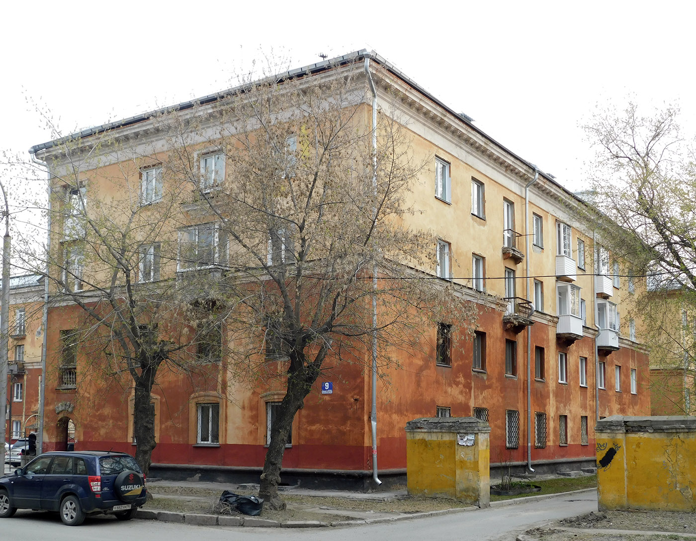 Новосибірськ, 1-й Краснодонский переулок, 9