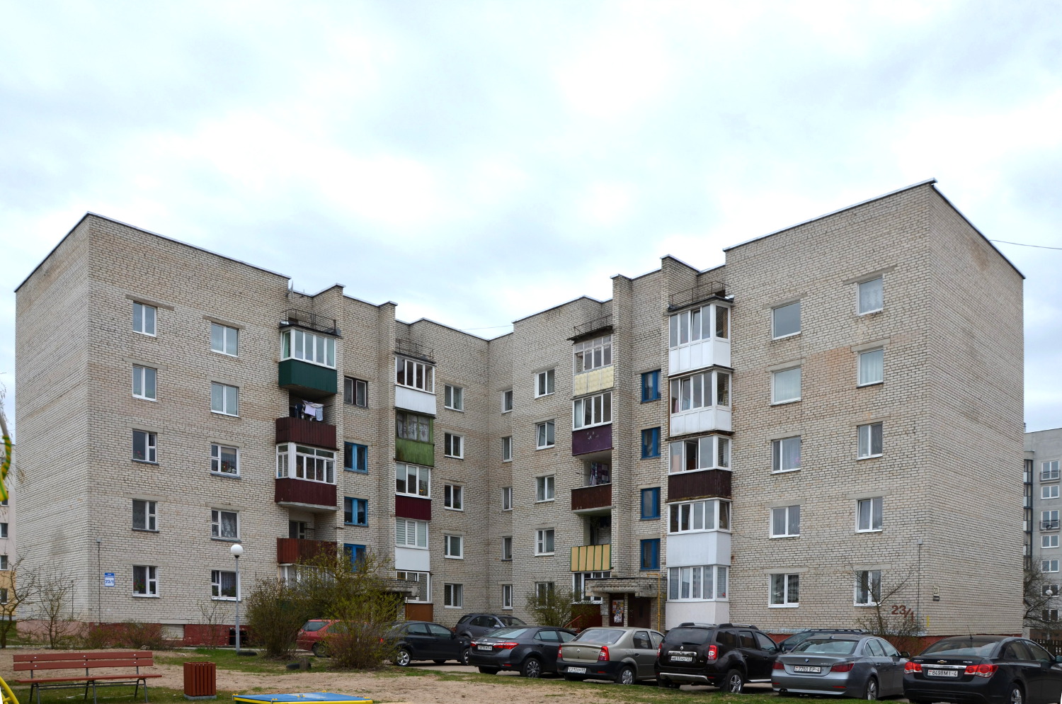 Островец, Улица Володарского, 23 корп. 1