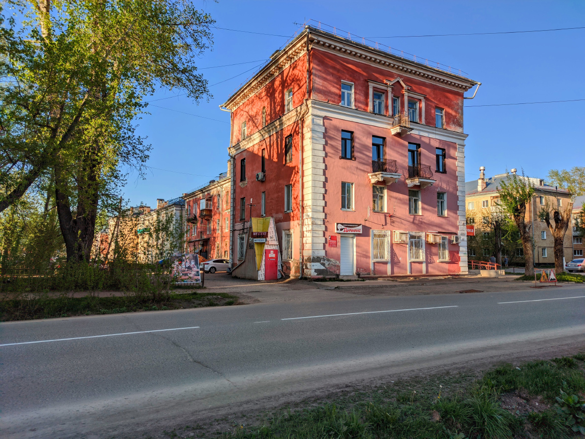 Глазов, Улица Ленина, 8