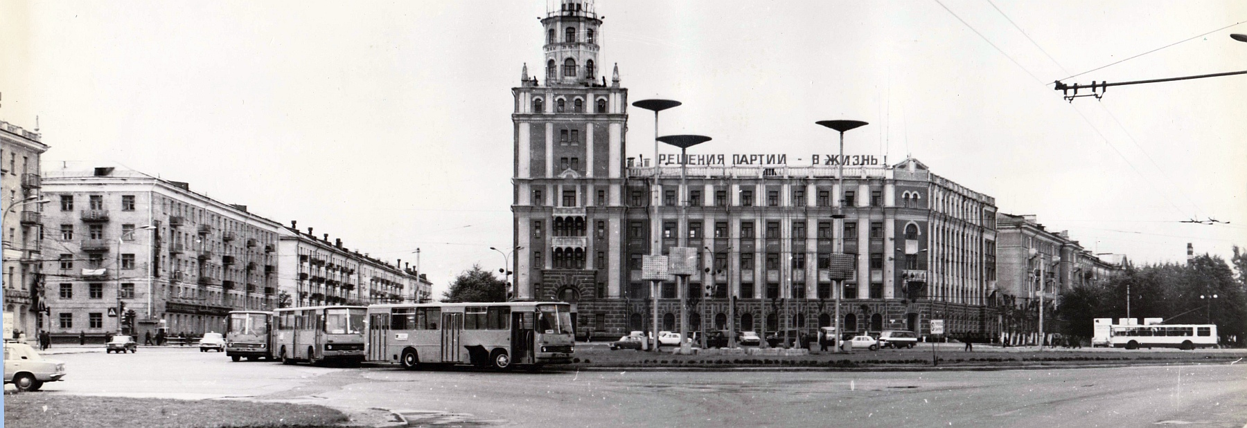 Пермь, Улица Белинского, 46 / Комсомольский проспект, 74 / Улица Героев Хасана, 2; Улица Героев Хасана, 1 / улица Белинского, 44; Улица Героев Хасана, 3