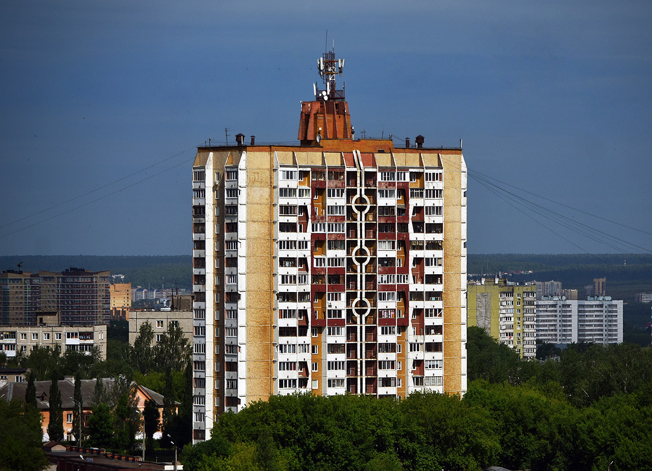 Пермь, Улица Карпинского, 77Б