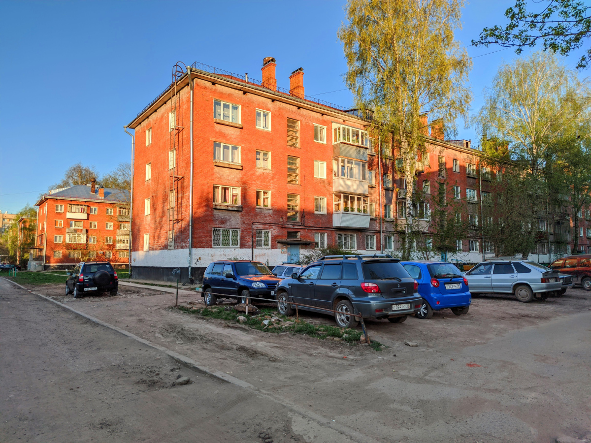 Глазов, Улица Короленко, 14В; Улица Кирова, 10А