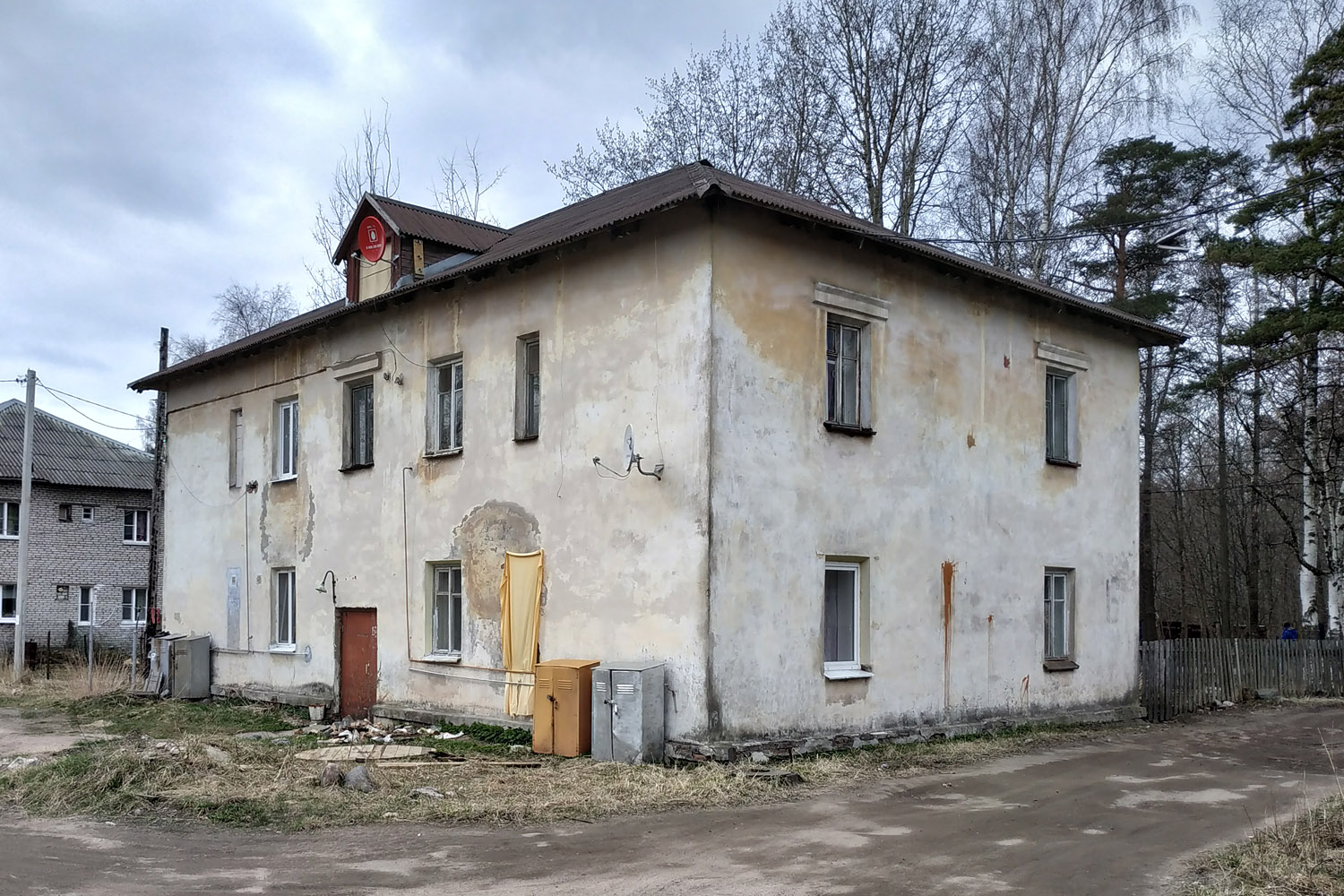 Приморск, Вокзальная улица, 6