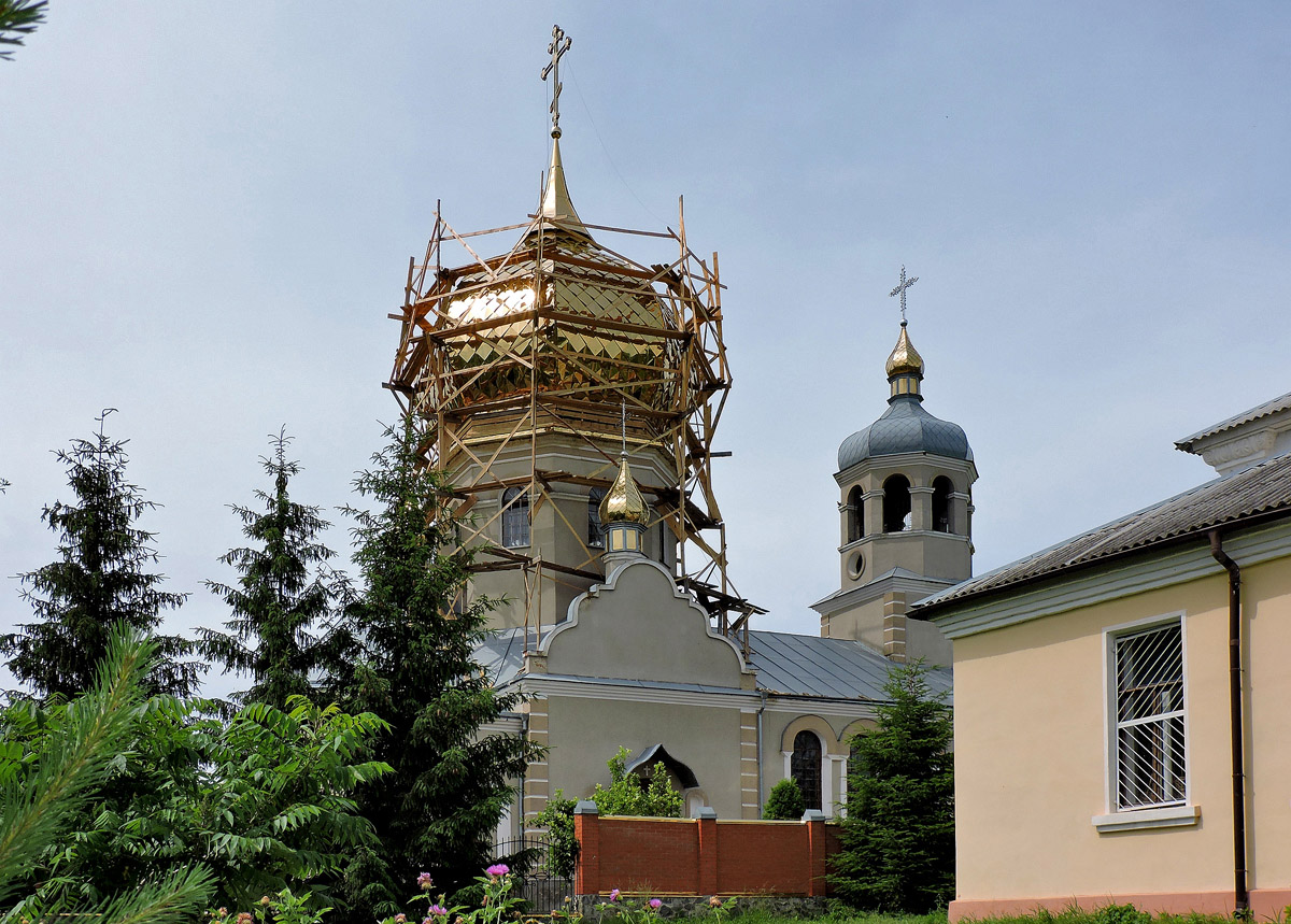 Коломак, Улица Гетмана Ивана Мазепы, 12