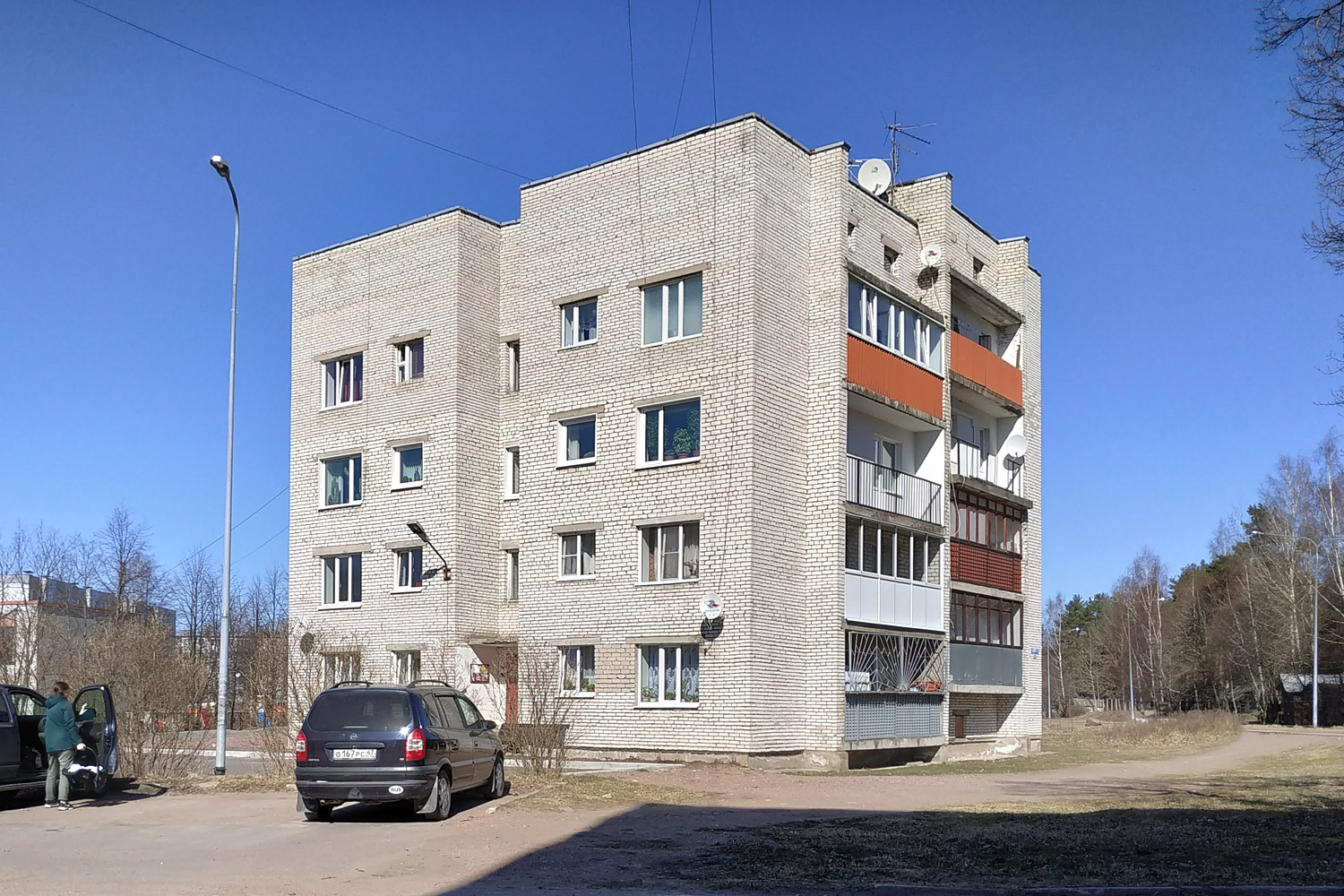 Советский, Комсомольская улица, 12