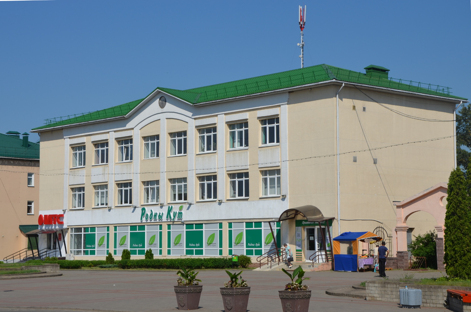 Островец, Ленинская улица, 12