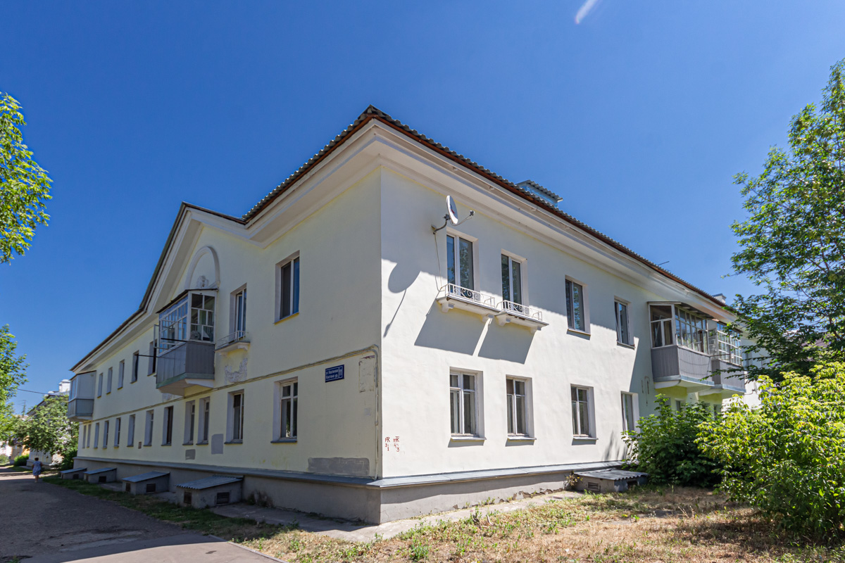 Казань, Каштановая улица, 11 / Главная улица, 44