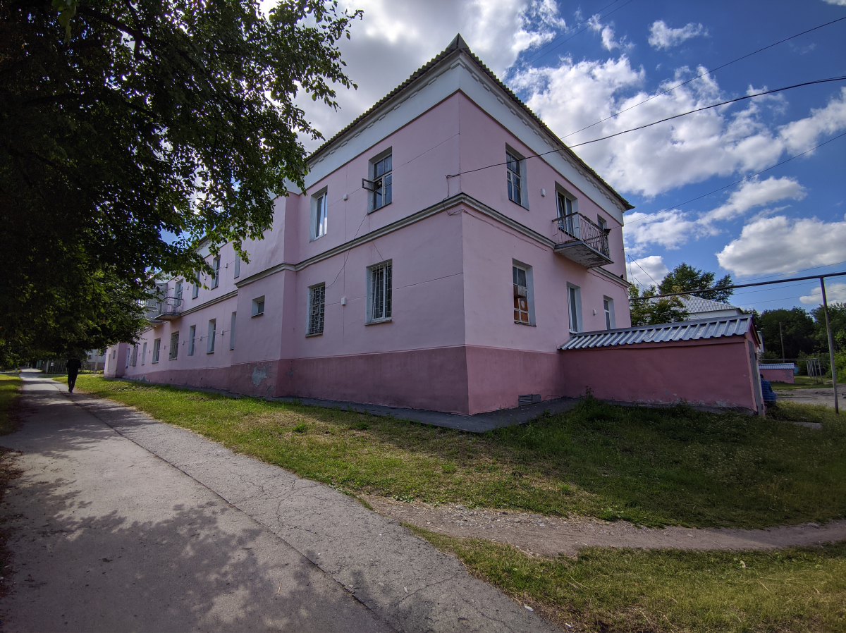 Каменск-Уральский, Исетская улица, 24
