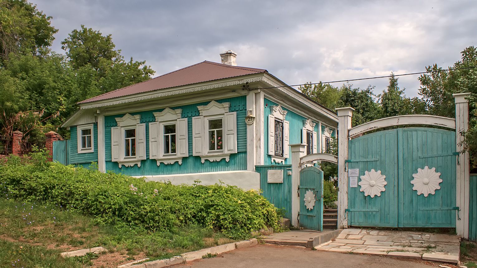 Ufa, Волновая улица, 21
