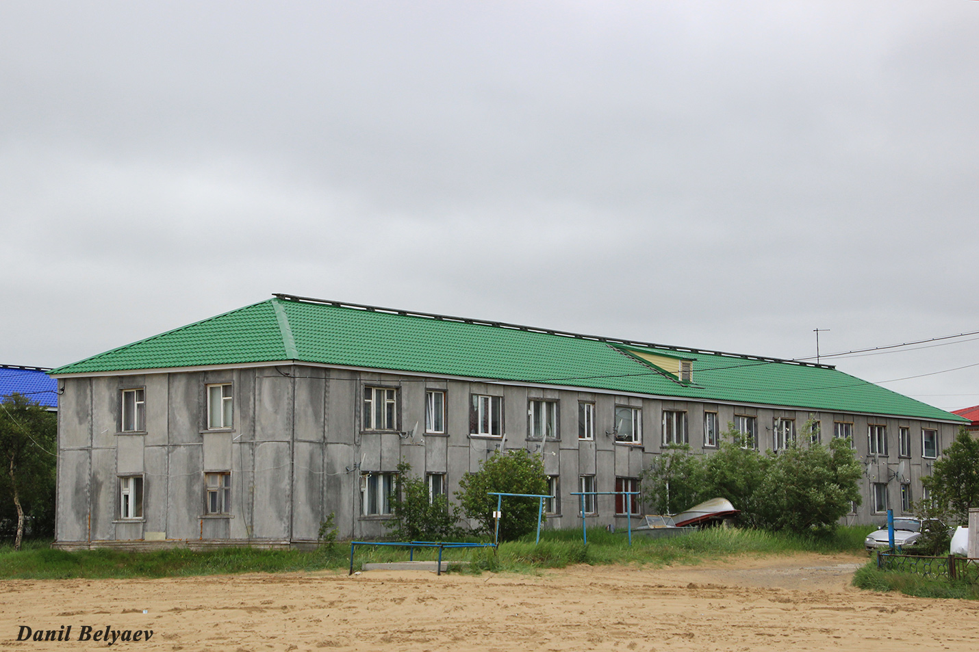 Iskateley, Улица Нефтяников, 20