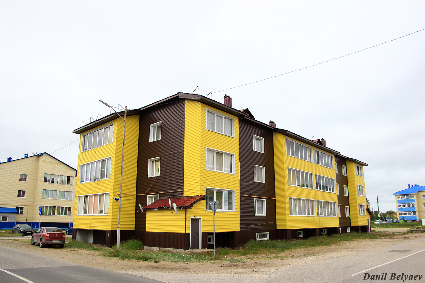 Искателей, Улица Губкина, 4