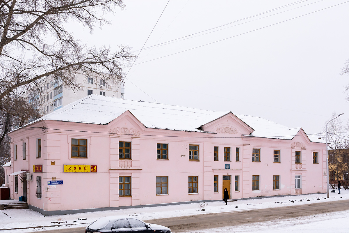 Ufa, Нежинская улица, 42