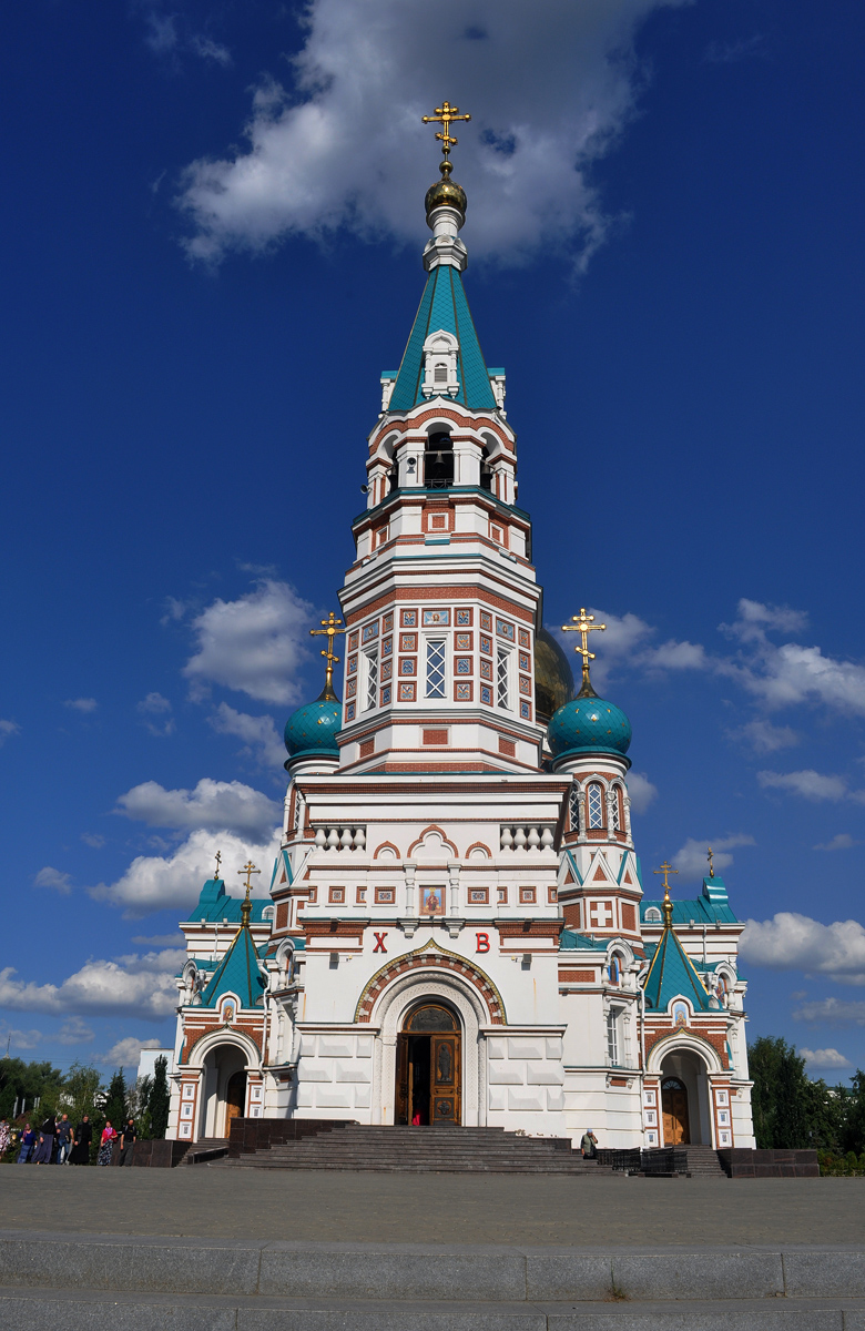 Омск, Тарская улица, 7 / Интернациональная улица, 12