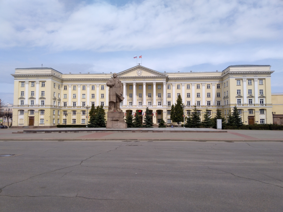 Смоленск, Площадь Ленина, 1