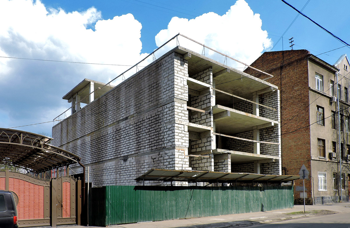 Kharkov, Улица Петра Кандаурова, 2